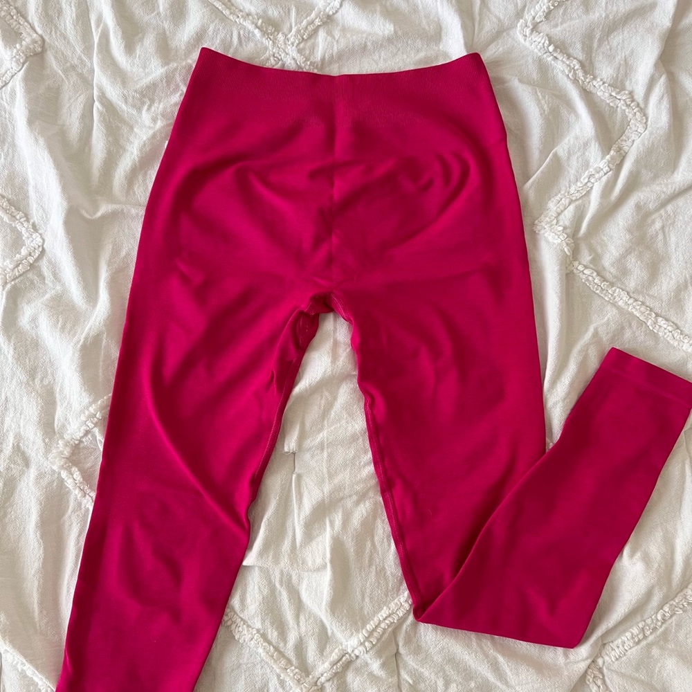 Alphalete Hot Pink Scruntch Leggings